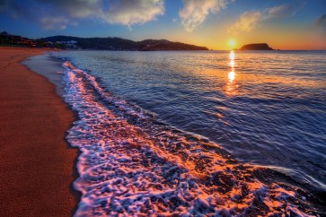 Dave Fowler - Sunset Over Beach, Cacun