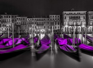 Assaf Frank - Night shot of grand canal with illuminated buildings and gondolas, Venice, Italy