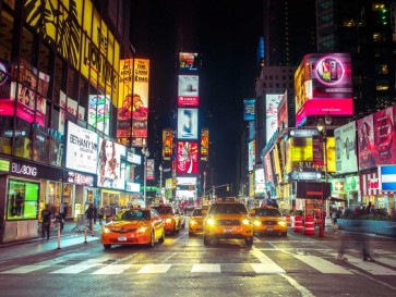 Assaf Frank - Times square and Broadway at night - New York City