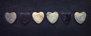 Assaf Frank - Heart shaped stones in a row