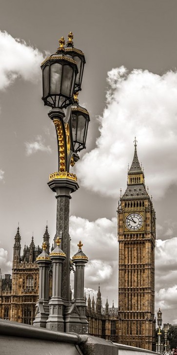 Assaf Frank - Street lamp with Big Ben in background-London-UK