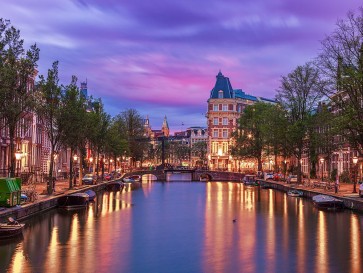 Assaf Frank - Canal through-city