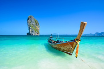 Peppe Vipin - Cliff and Boat In The Amazing Beach  