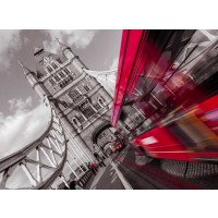 Assaf Frank - England, London, Double-Decker bus on tower bridge