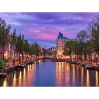 Assaf Frank - Canal through-city