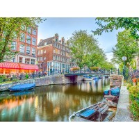 Assaf Frank - Canal through-city