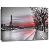 Assaf Frank - The river Seine and the Eiffel tower at dusk